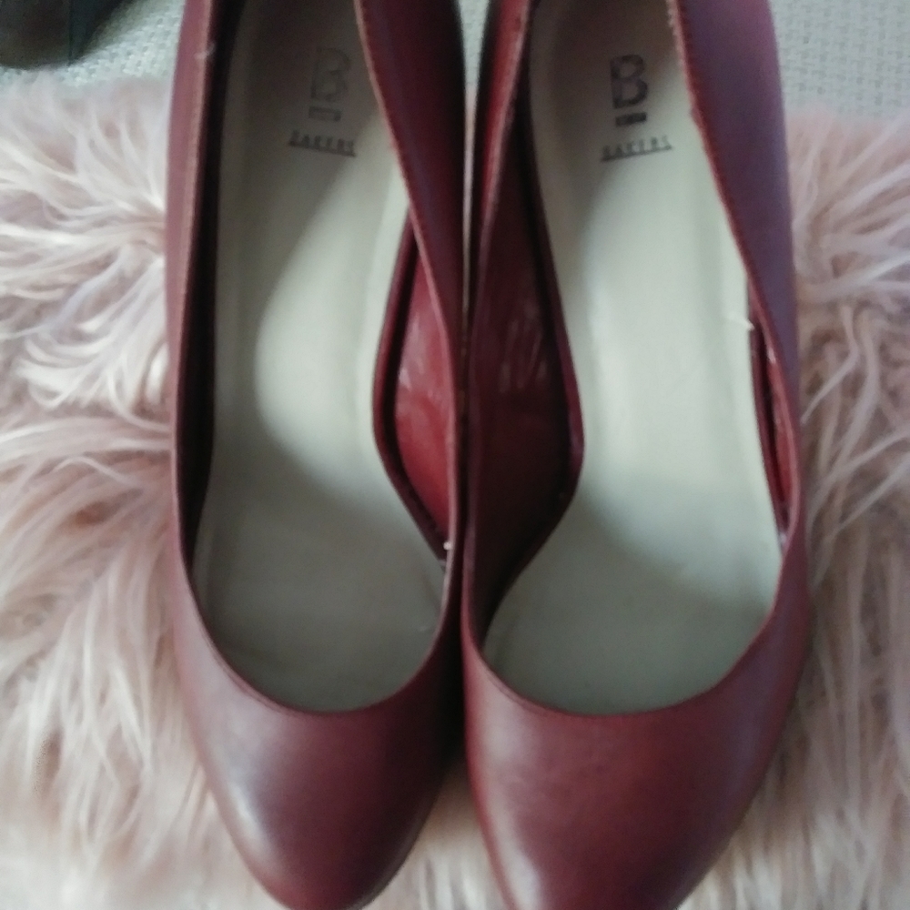 Bakers Red leather pumps